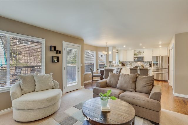 $880,000 | 2811 Dayton Avenue Northeast, Renton, WA 98056