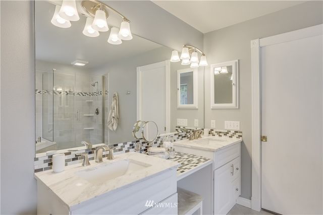 $880,000 | 2811 Dayton Avenue Northeast, Renton, WA 98056