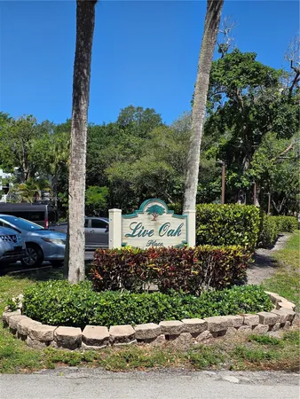 $1,850 | 9450 Live Oak Place, Unit 408, Davie, FL 33324