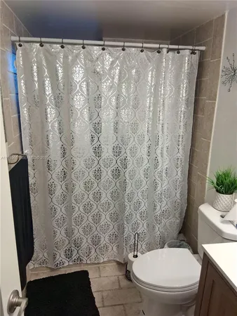 $1,950 | 9450 Live Oak Place, Unit 408, Davie, FL 33324