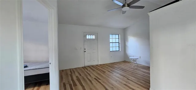 $1,195 | 15012 Colley Drive, Unit B, Tavares, FL 32778