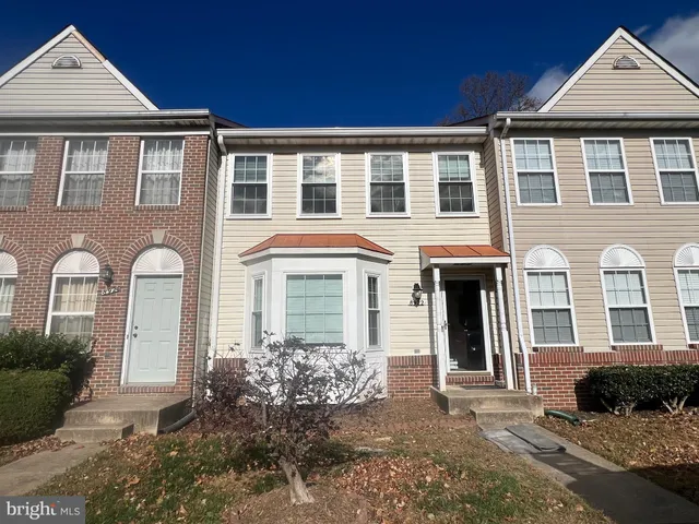 $3,200 | 8922 Royal Astor Way, Fairfax, VA 22031