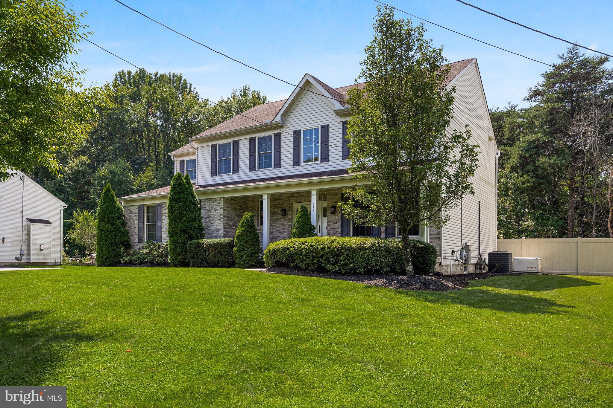 544 Hartford Road Mount Laurel, NJ 08054 - Photo 3 of 50