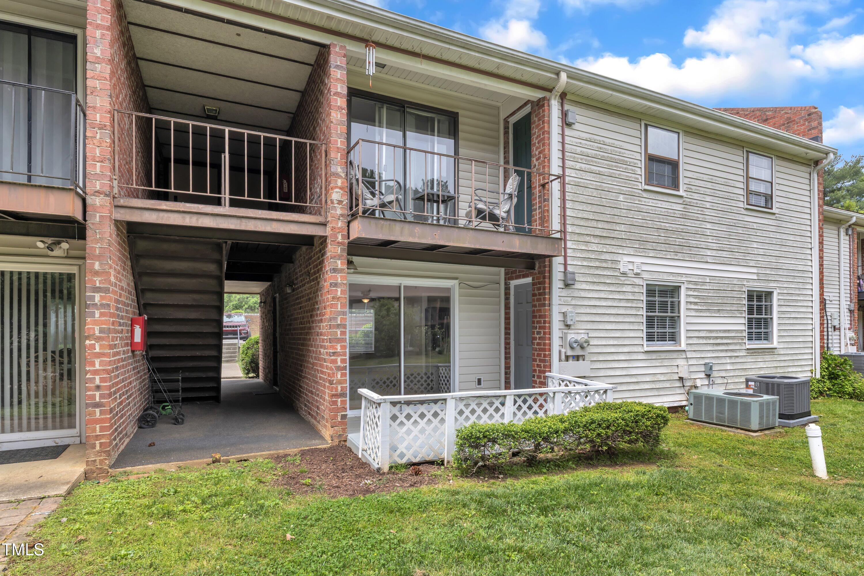 5602 Falls Of Neuse Road, Unit E Raleigh, NC 27609 - Photo 32 of 37 32-5602 Falls of Neuse Rd Unit E-26