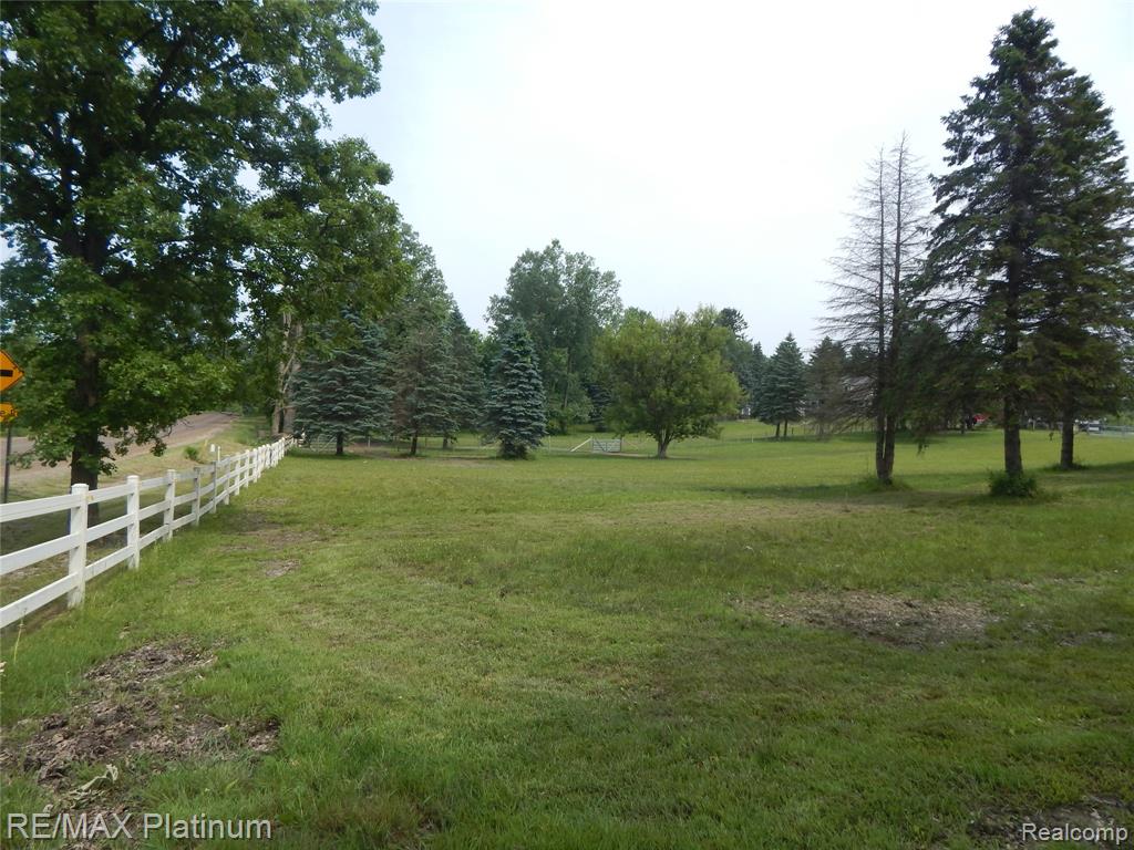 2025 West Rose Center Road Holly, MI 48442 - Photo 25 of 68 Gallery Image 25