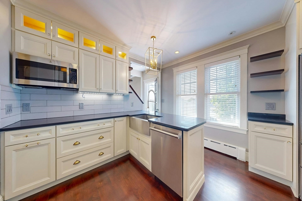 3 Buckthorn Terrace, Unit 2 Winthrop, MA 02152 - Photo 11 of 41