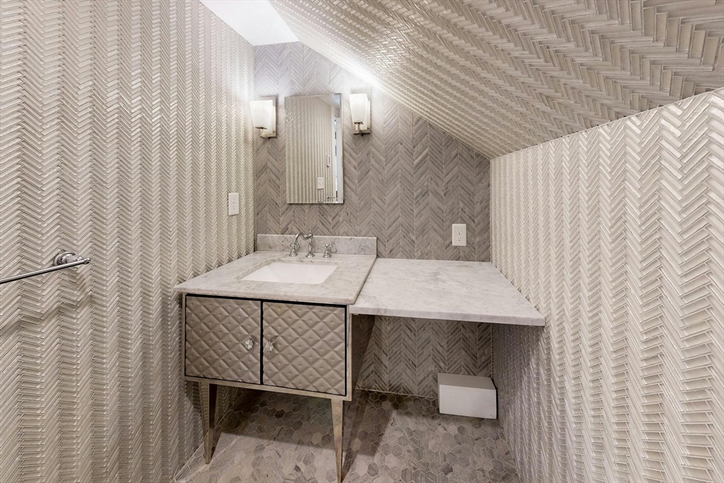 3 Buckthorn Terrace, Unit 2 Winthrop, MA 02152 - Photo 26 of 41