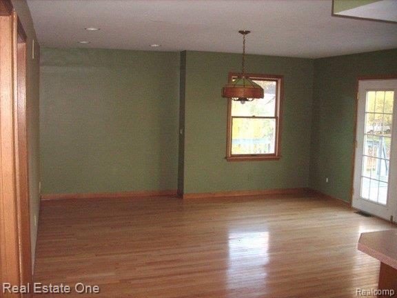 11504 Dexter-Pinckney Road Pinckney, MI 48169 - Photo 13 of 25 Dining Room