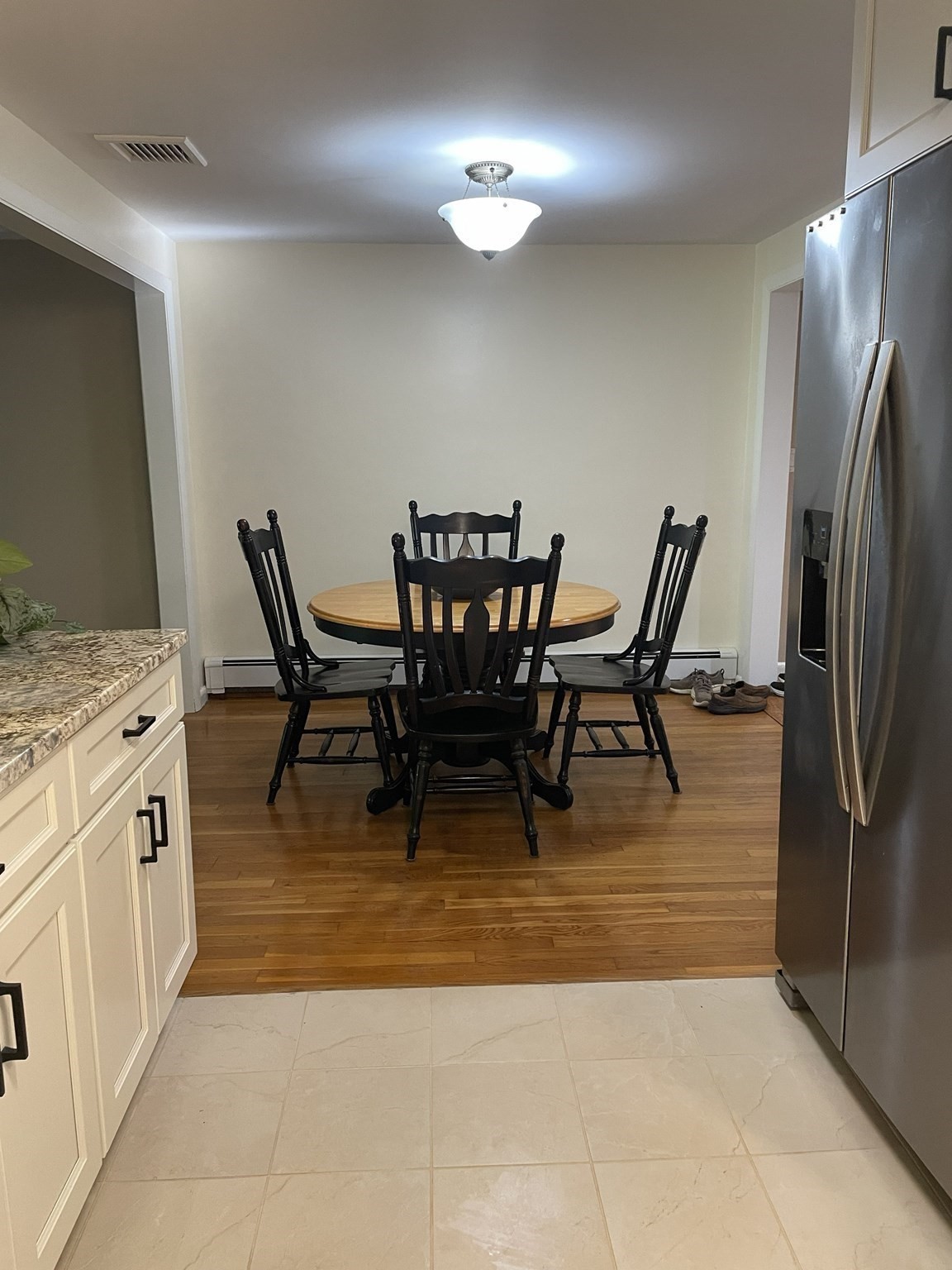 12 Hampton Road Sharon, MA 02067 - Photo 3 of 33 Gallery Image 3