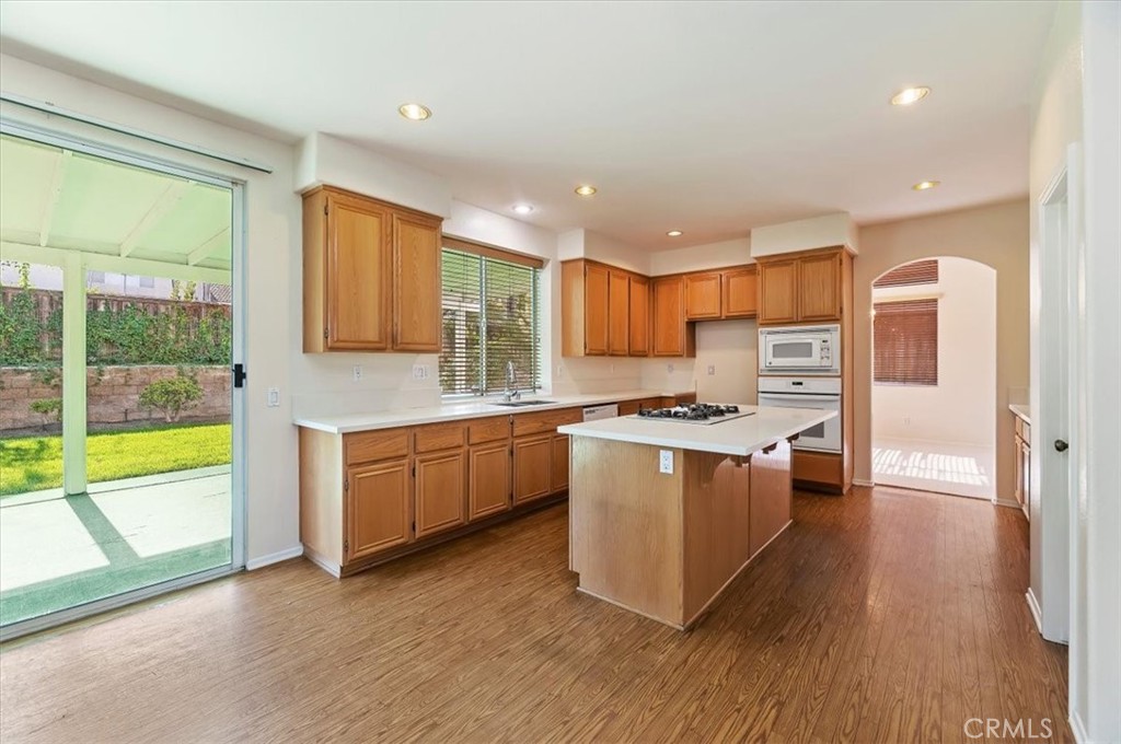 20779 Burlington Circle Riverside, CA 92508 - Photo 8 of 22