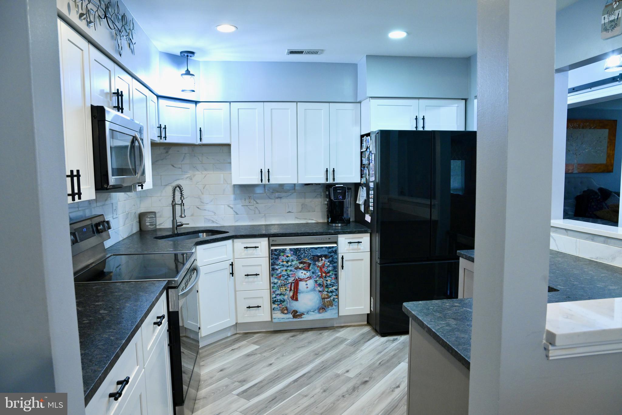 115 Cinnamon Road West Deptford, NJ 08086 - Photo 11 of 31 Gallery Image 11