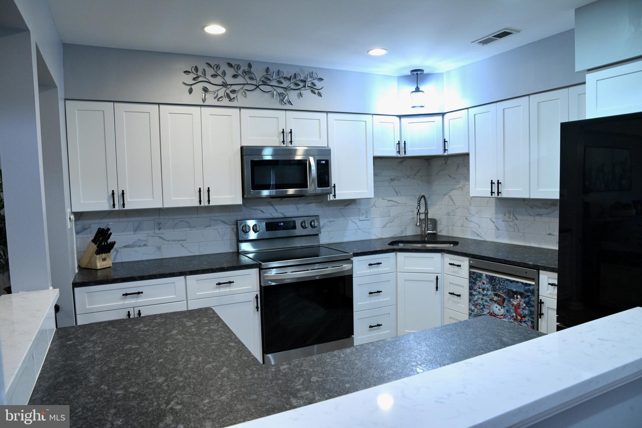 115 Cinnamon Road West Deptford, NJ 08086 - Photo 10 of 31 Gallery Image 10