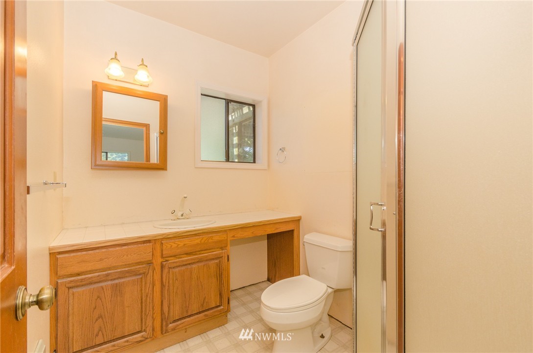 16823 Weaver Lane Southwest Rochester, WA 98579 - Photo 8 of 24