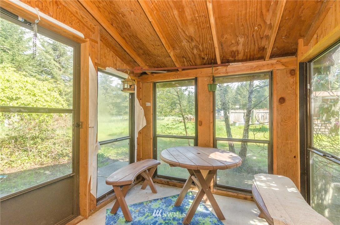 16823 Weaver Lane Southwest Rochester, WA 98579 - Photo 10 of 24