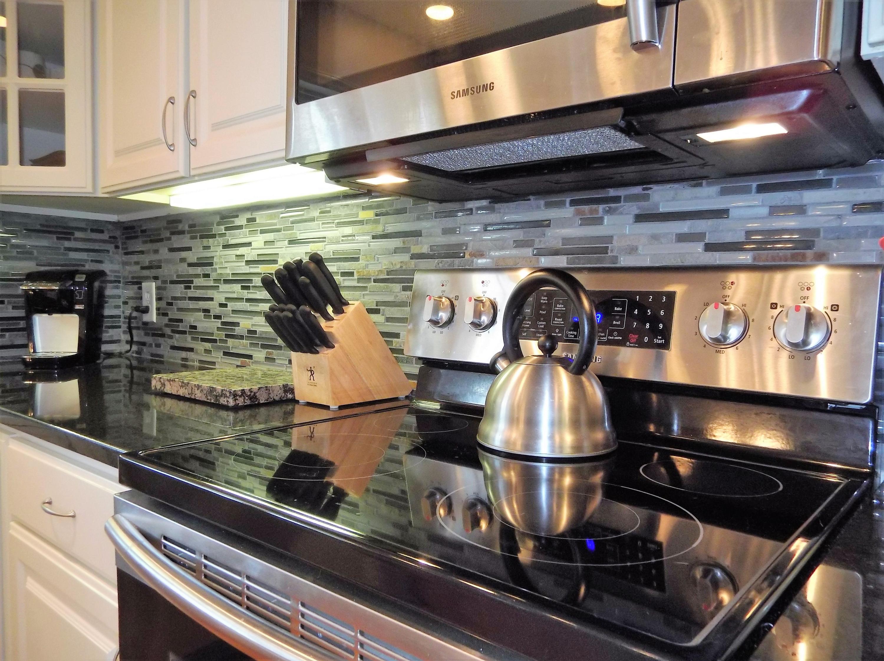229 B Foxfire Road Aberdeen, NC 28315 - Photo 12 of 47 Stainless steel appliances shine!