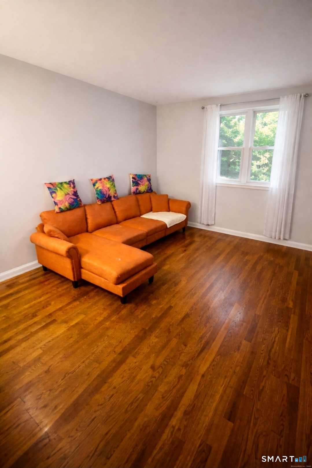 1002 Winchester Avenue Hamden, CT 06517 - Photo 6 of 16