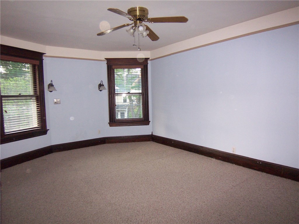 139 Richard Street Rochester, NY 14607 - Photo 13 of 18