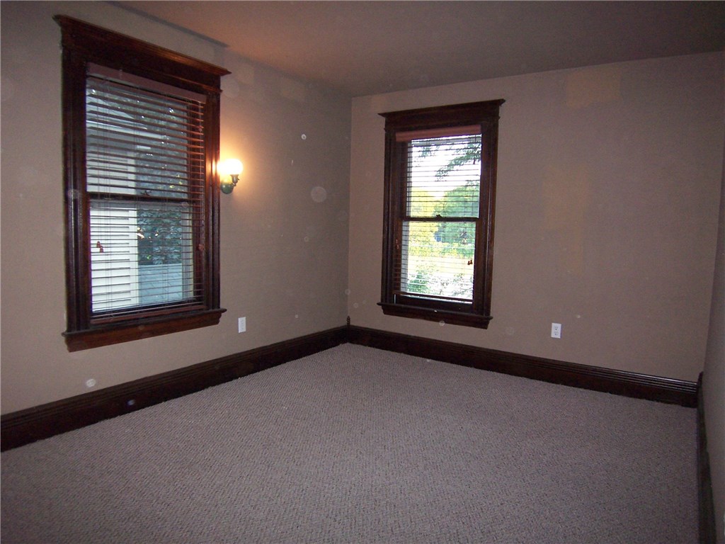 139 Richard Street Rochester, NY 14607 - Photo 14 of 18