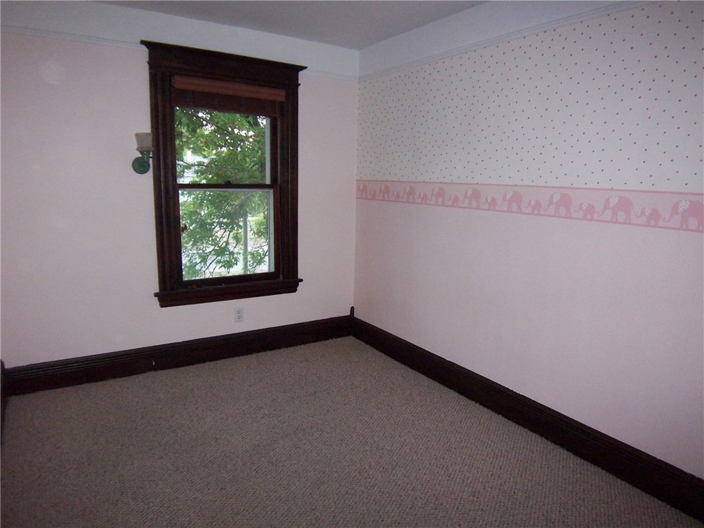 139 Richard Street Rochester, NY 14607 - Photo 15 of 18