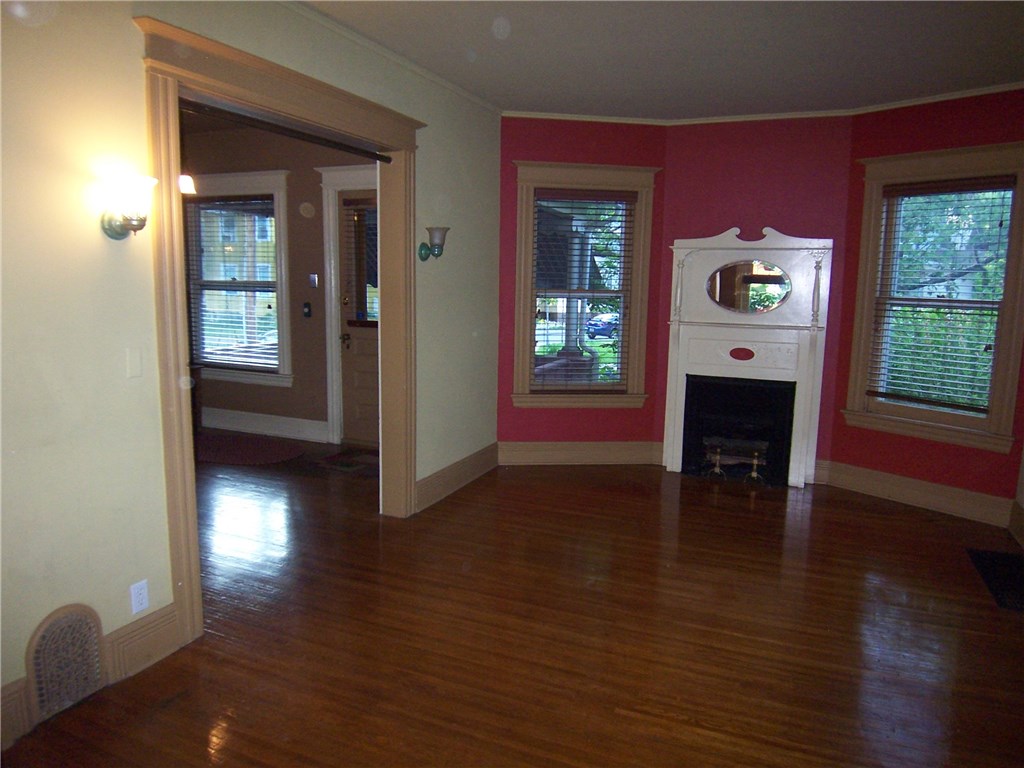 139 Richard Street Rochester, NY 14607 - Photo 6 of 18