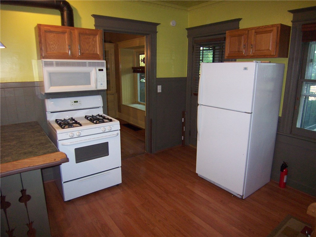 139 Richard Street Rochester, NY 14607 - Photo 9 of 18