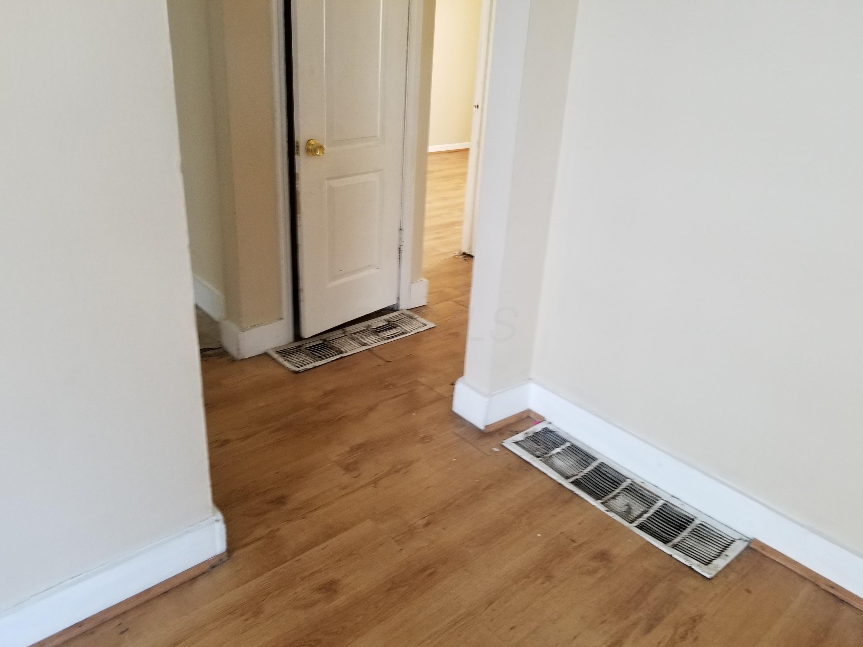 2272 Gerbert Road Columbus, OH 43211 - Photo 12 of 15 Gallery Image 12
