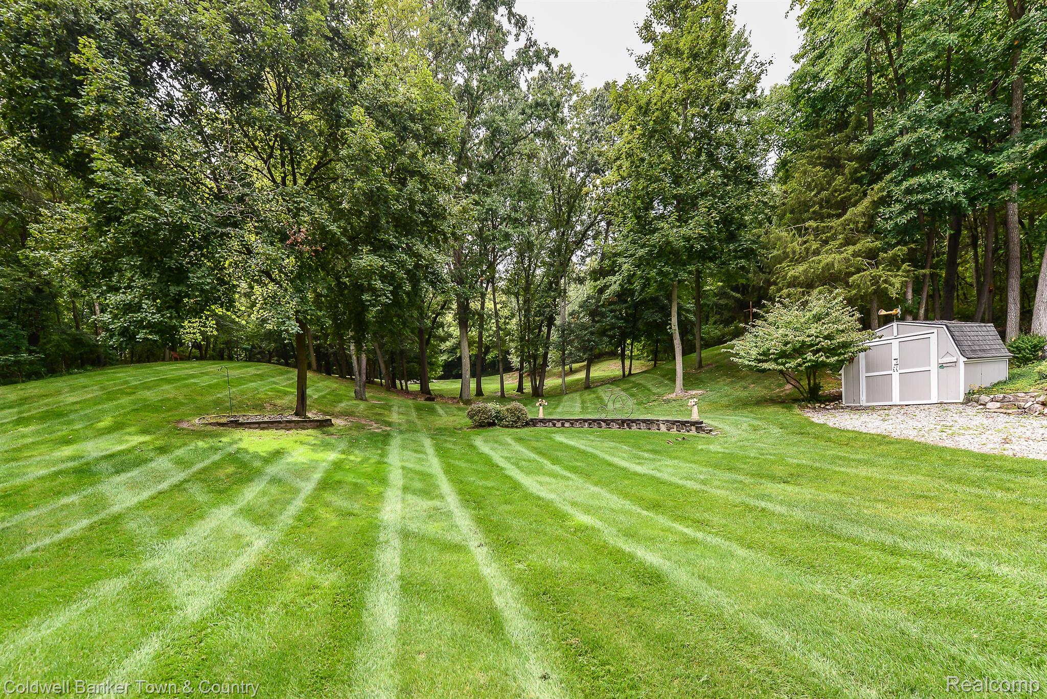 3012 Sanitorium Road Howell, MI 48843 - Photo 10 of 11 Gallery Image 10