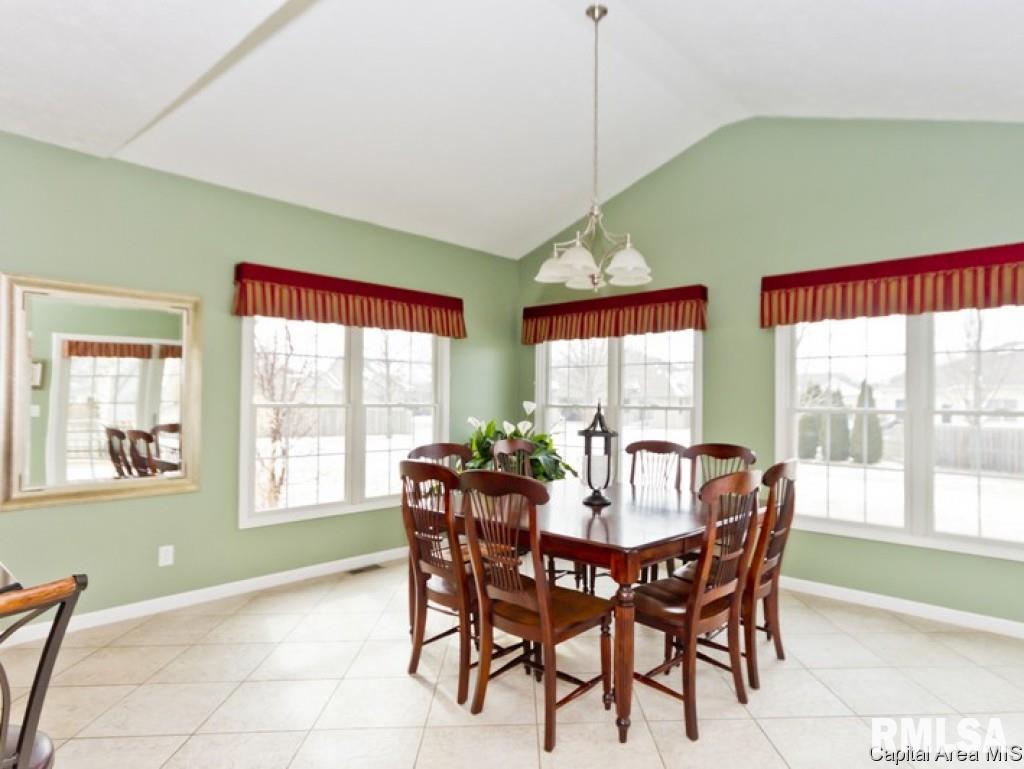 15 Maplehurst Drive Rochester, IL 62563 - Photo 7 of 17