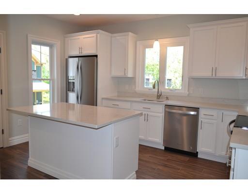 4 Elm Place Marblehead, MA 01945 - Photo 8 of 32 Gallery Image 8