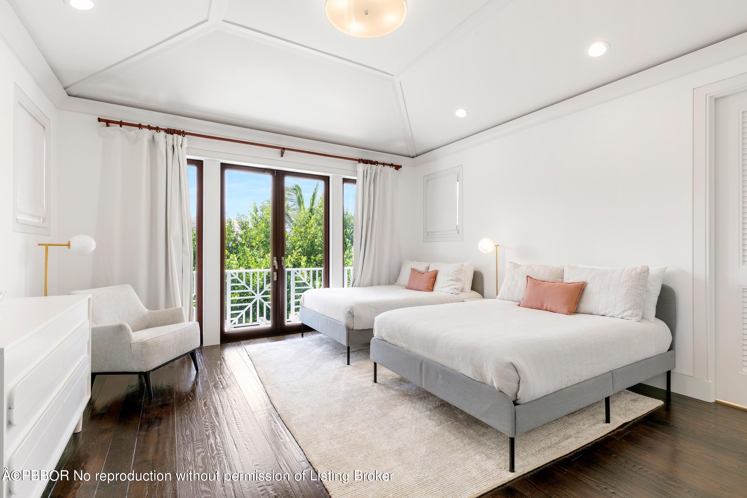 245 Ridgeview Drive Palm Beach, FL 33480 - Photo 21 of 43 Guest Suite 1
