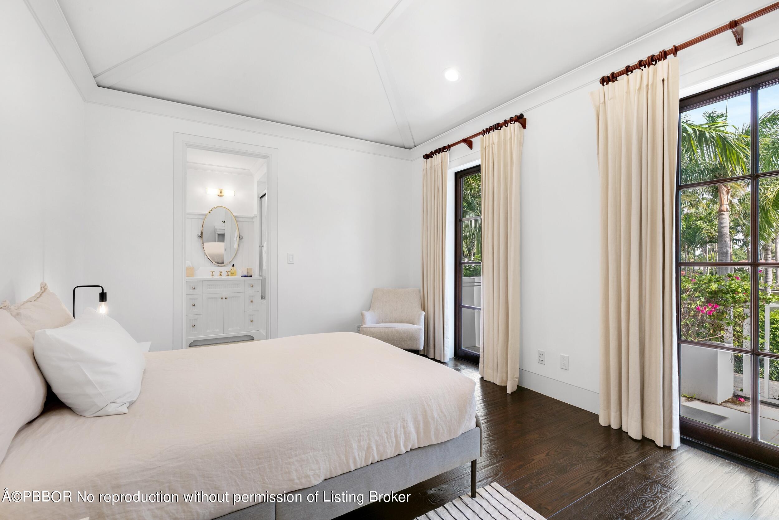 245 Ridgeview Drive Palm Beach, FL 33480 - Photo 25 of 43 Guest Suite 3