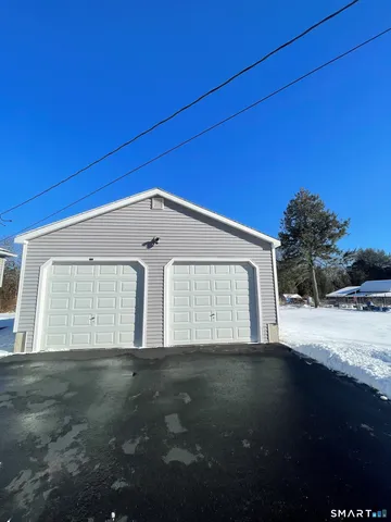 $369,900 | 233 Vergason Avenue, Norwich, CT 06360