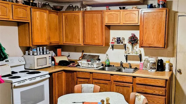 a view of a storage & utility room
