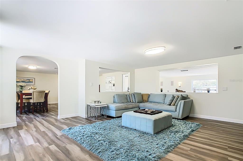 1700 South Miller Road Valrico, FL 33594 - Photo 17 of 66