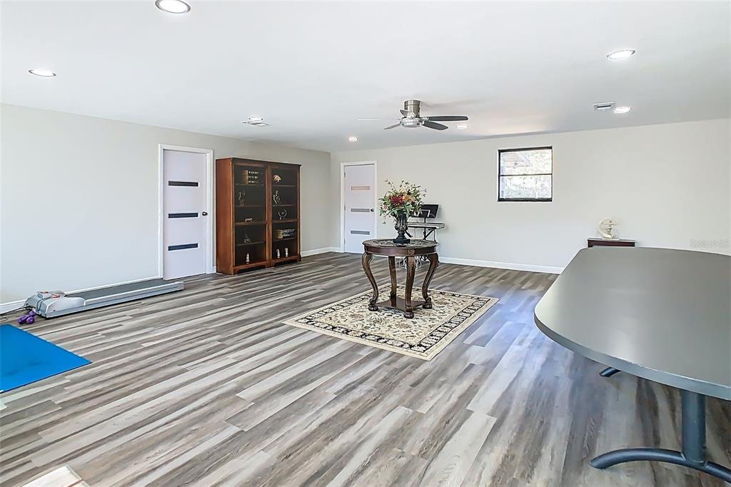 1700 South Miller Road Valrico, FL 33594 - Photo 33 of 53 a living room with furniture