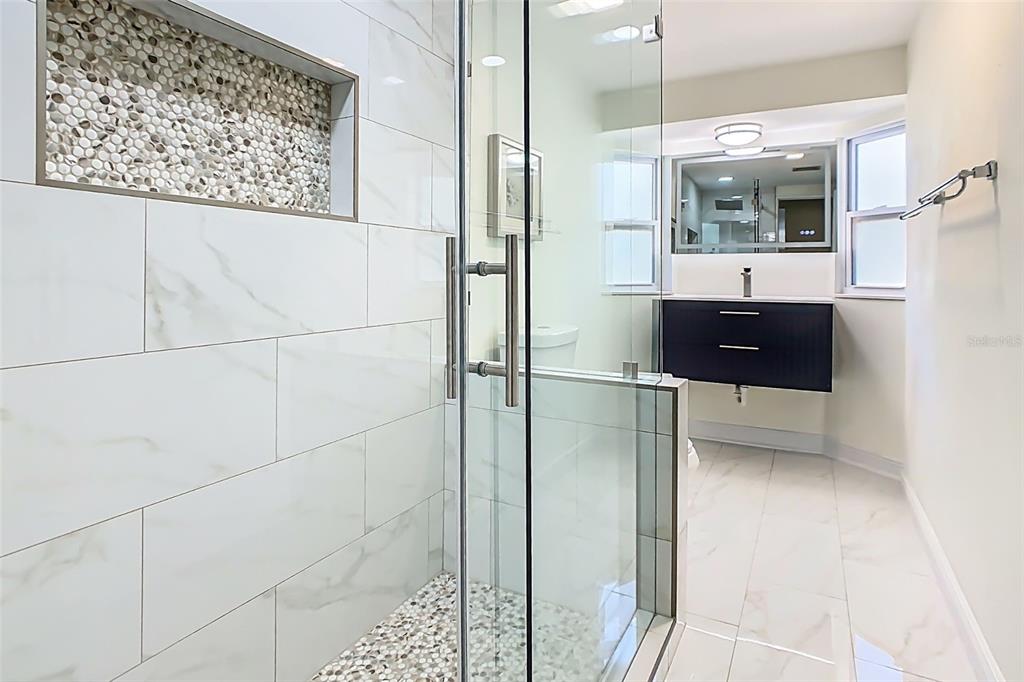 1700 South Miller Road Valrico, FL 33594 - Photo 36 of 53 a bathroom with a shower