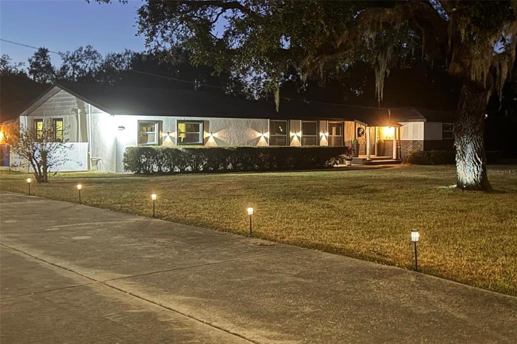 1700 South Miller Road Valrico, FL 33594 - Photo 51 of 53 a view of a house with a yard