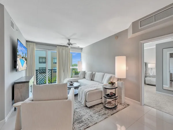 $5,000 | 225 Northeast 1st Street, Unit 412, Delray Beach, FL 33444