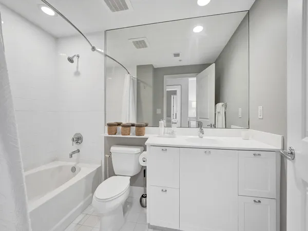 $5,000 | 225 Northeast 1st Street, Unit 412, Delray Beach, FL 33444