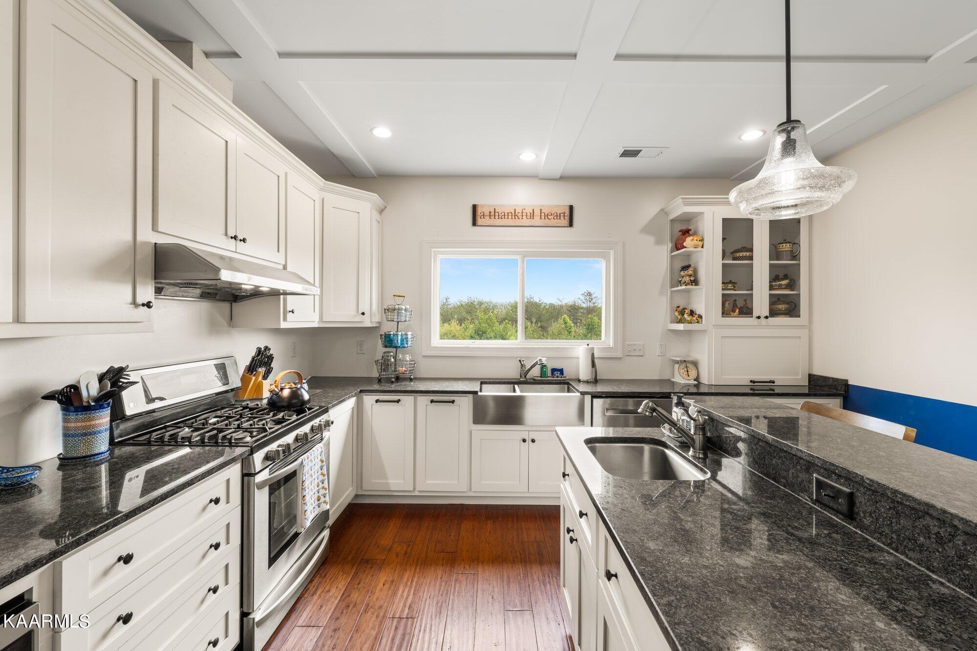 606 Bethlehem Road Madisonville, TN 37354 - Photo 13 of 60 Kitchen