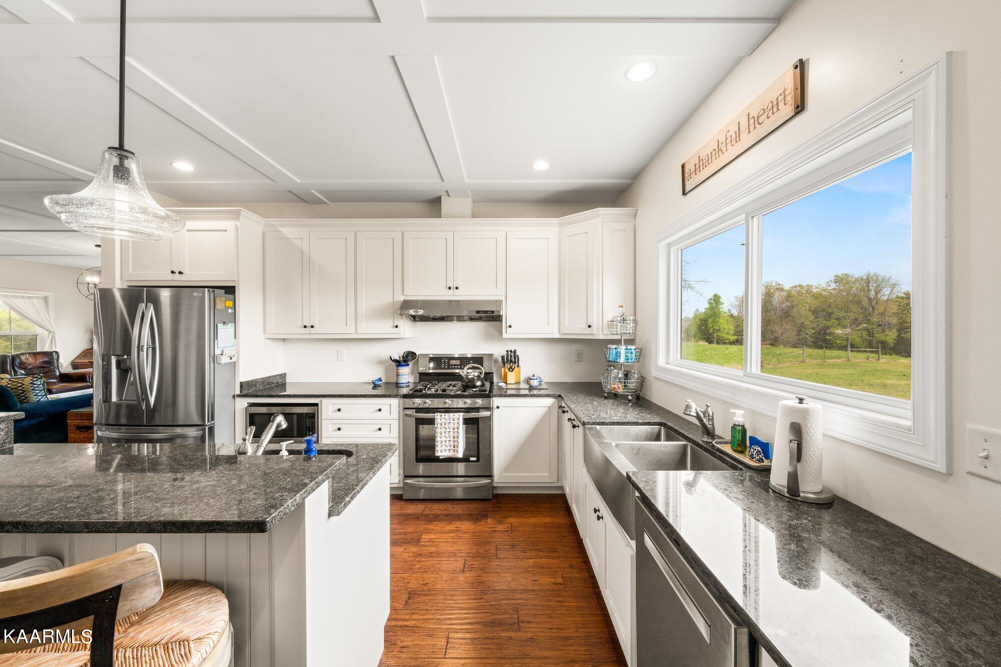 606 Bethlehem Road Madisonville, TN 37354 - Photo 14 of 60 Kitchen