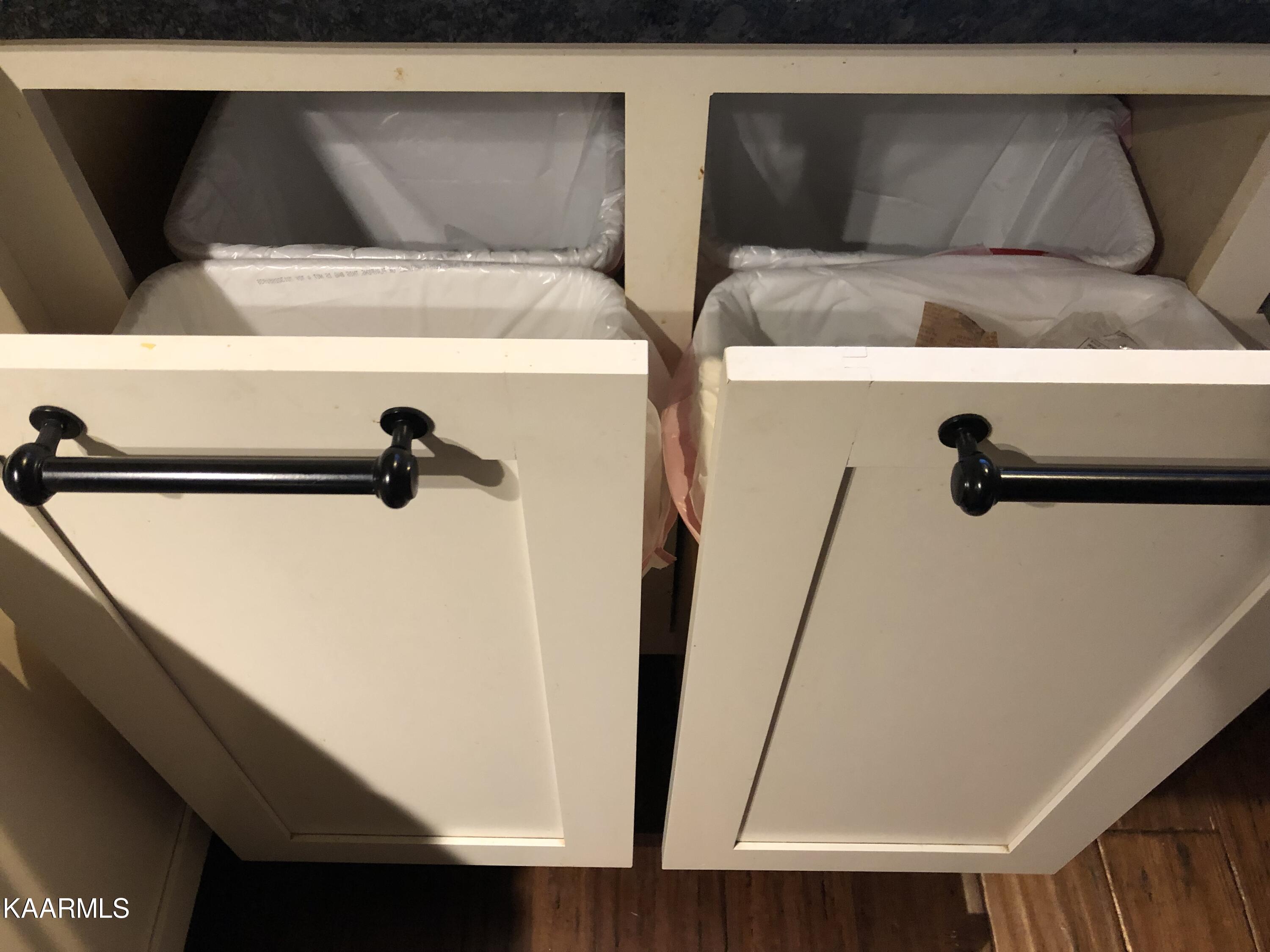 606 Bethlehem Road Madisonville, TN 37354 - Photo 17 of 60 Quad Trash Drawers