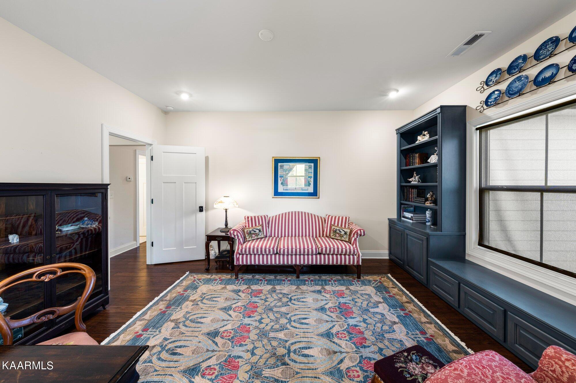 606 Bethlehem Road Madisonville, TN 37354 - Photo 25 of 60 Office/Bedroom