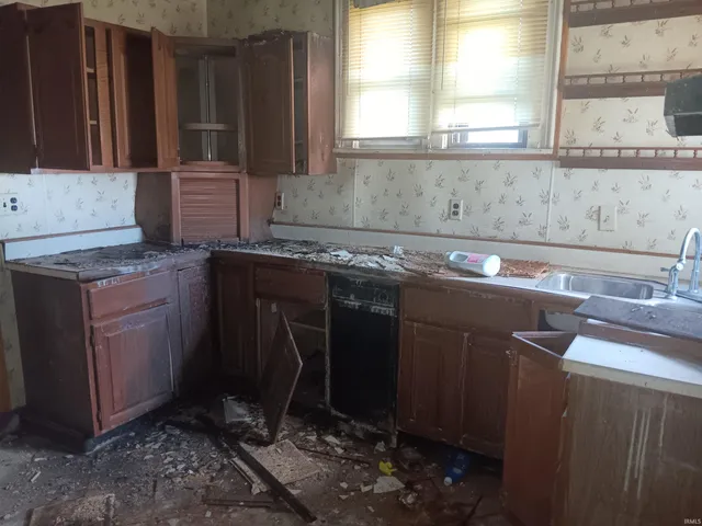 $45,000 | 917 North 9th Street, Terre Haute, IN 47807