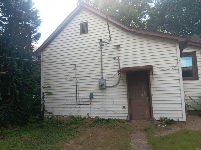 $45,000 | 917 North 9th Street, Terre Haute, IN 47807