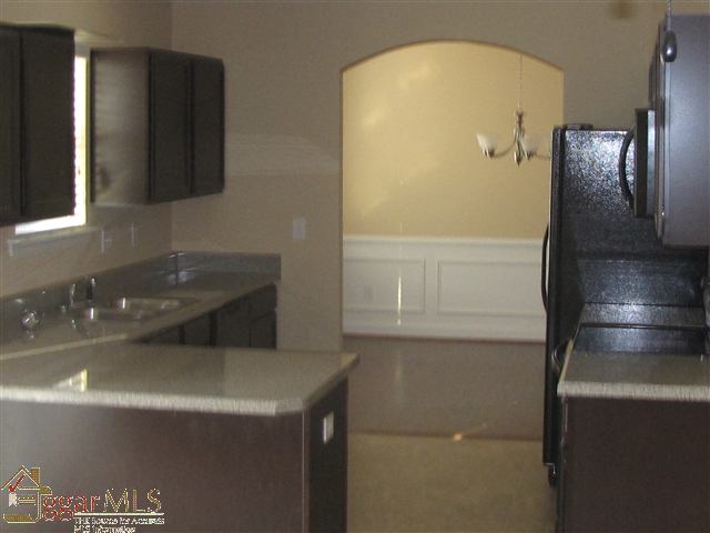 34 Melrose Road Greenville, SC 29605 - Photo 3 of 6 Gallery Image 3