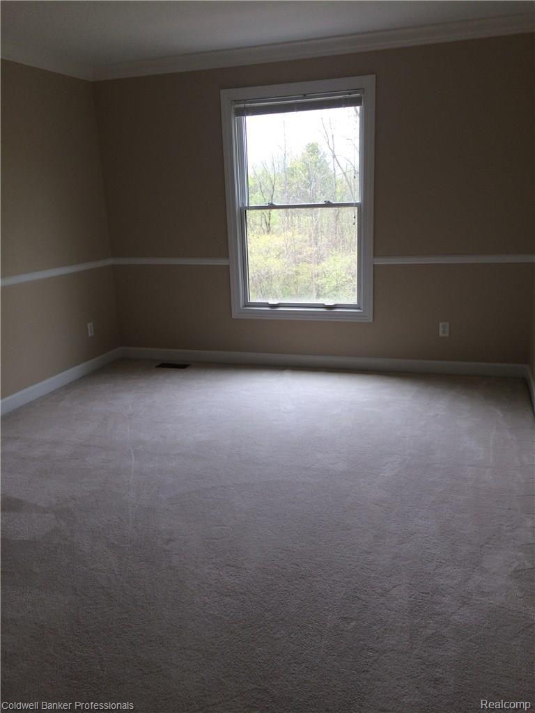4723 Oakhurst Ridge Road, Unit 223 Clarkston, MI 48348 - Photo 17 of 21 Upper Bedroom
