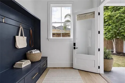 $1,395,000 | 3808 Prytania Street, New Orleans, LA 70115