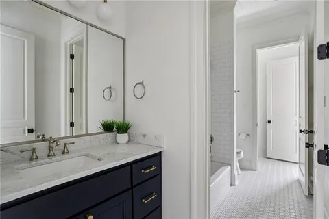 $1,395,000 | 3808 Prytania Street, New Orleans, LA 70115