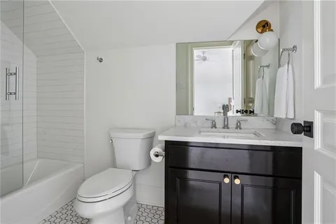 $1,395,000 | 3808 Prytania Street, New Orleans, LA 70115